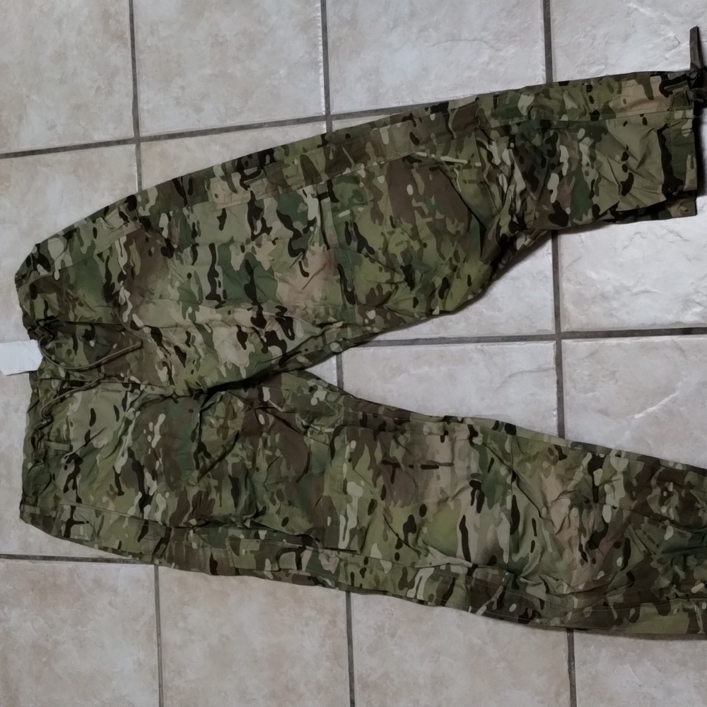 USGI ECWCS level 6 Gore-tex Multicam Extreme cold wet weather pants trousers